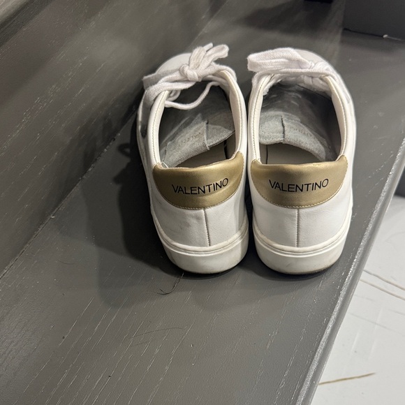 Valentino White Sneakers with Gold Details - Picture 4 of 4
